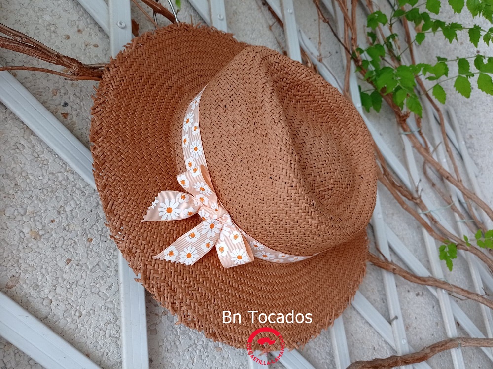 Sombrero de paja verano